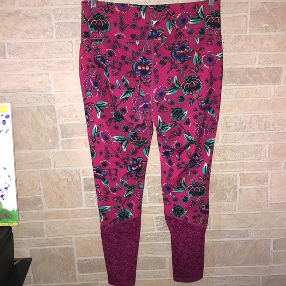 Old Navy Active Floral Athletic Pants - Picture 4 of 6